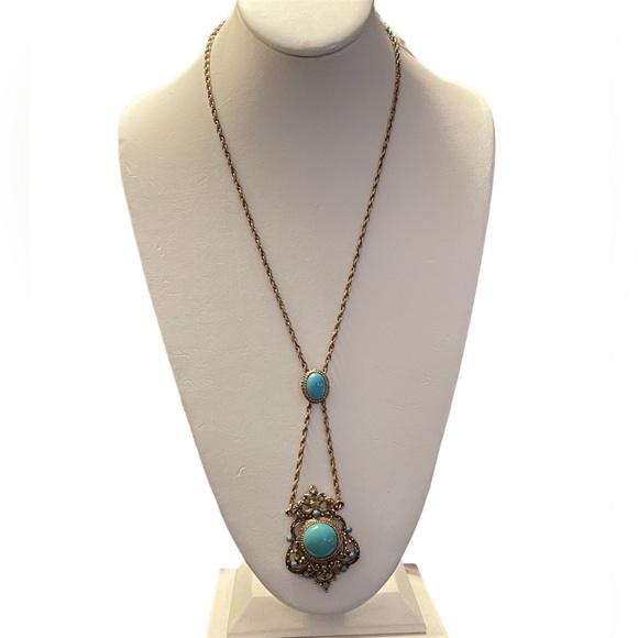 Antique style faux turquoise gold tone pendant necklace - Picture 2 of 8